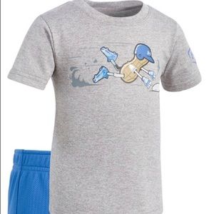 Size 12m under Armour tee shirt